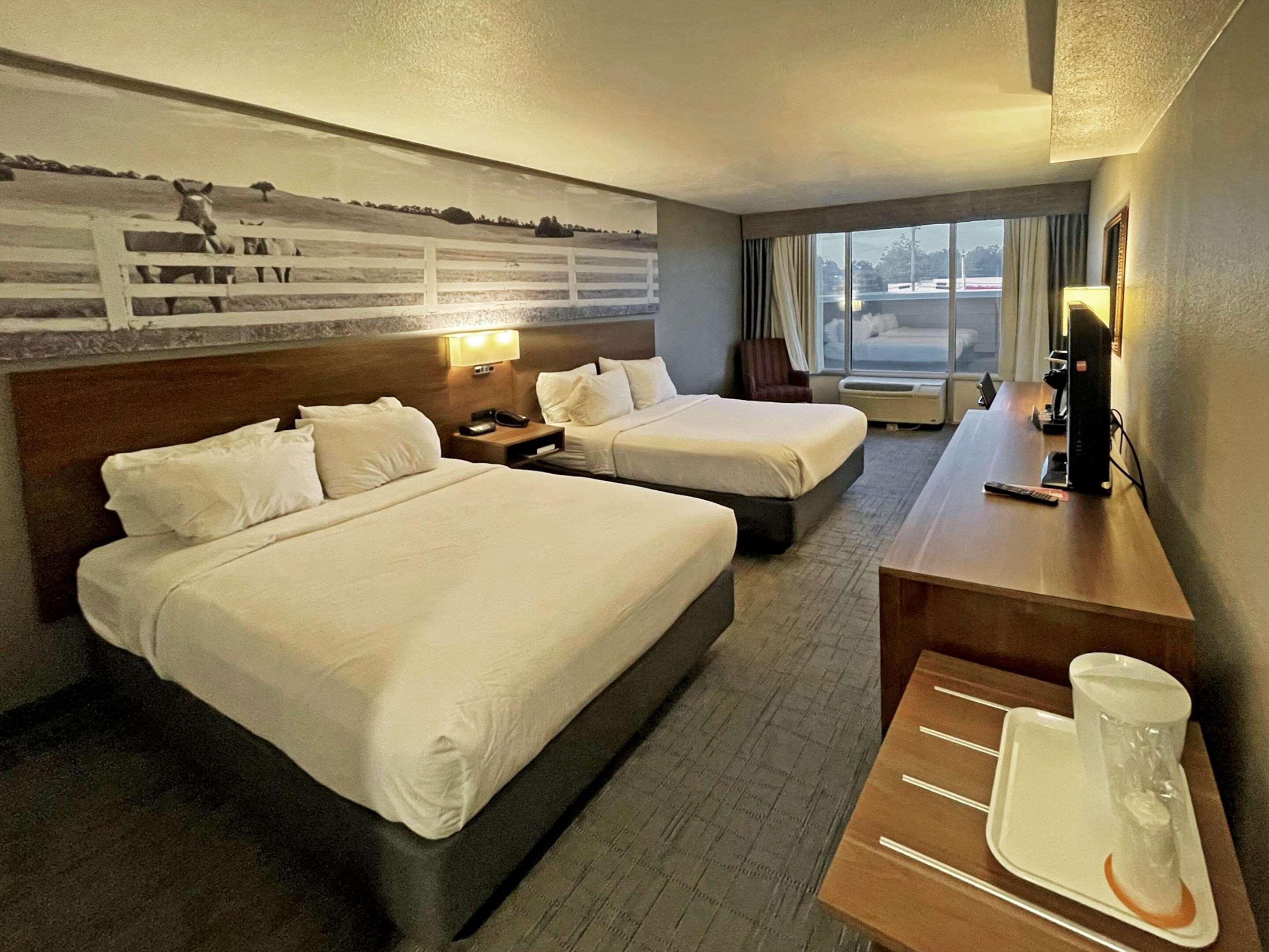 Clarion Pointe Hopkinsville Near The Bruce Convention Center Ngoại thất bức ảnh